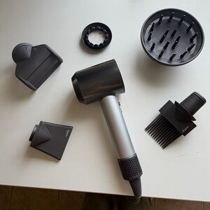Dyson Supersonic Silver Hair Dryer Professional 11-ft Edition W. 5 Heads